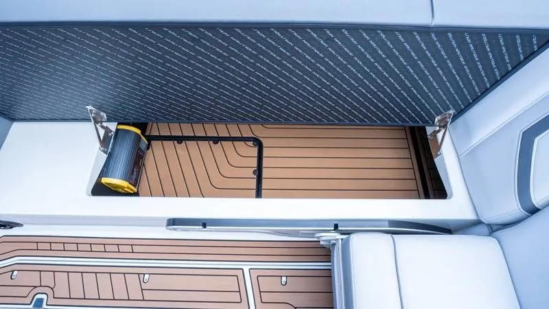 Slide: The Image of Nautique G25 2018 - 24