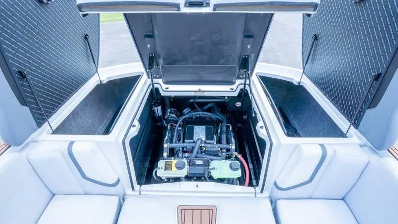 Slide: The Image of Nautique G25 2018 - 28