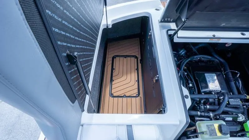 Slide: The Image of Nautique G25 2018 - 31