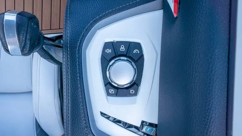 Slide: The Image of Nautique G25 2018 - 36