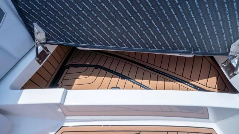 Slide: The Image of Nautique G25 2018 - 40