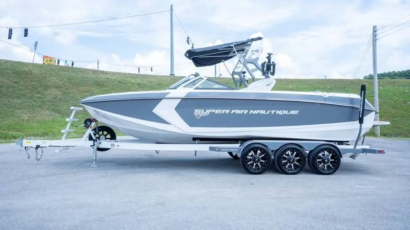 Slide: The Image of Nautique G25 2018 - 6