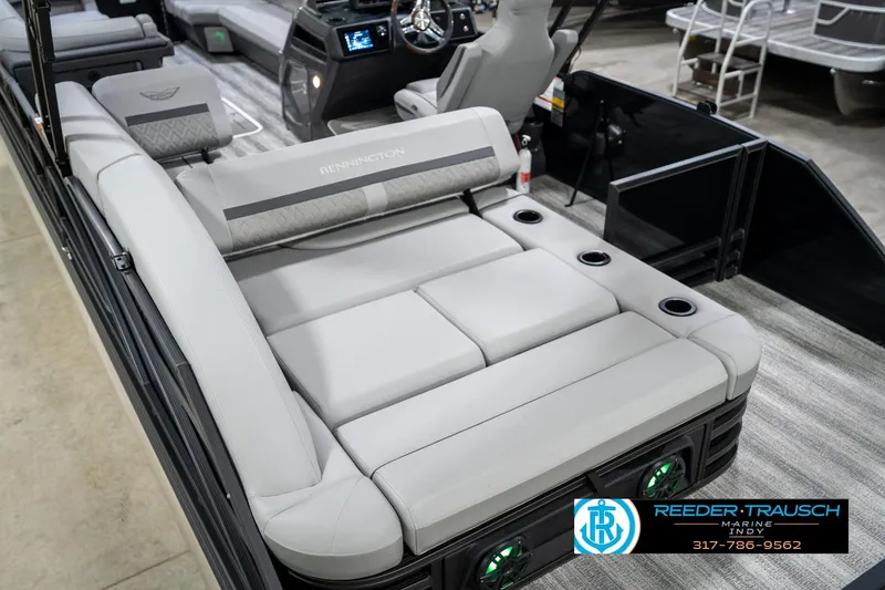 Slide: The Image of 2026 Bennington 26 MSB pontoon boat with luxurious seating and modern design. - 14