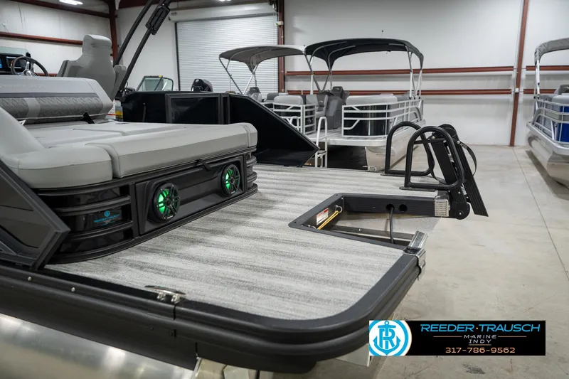 Slide: The Image of 2026 Bennington 26 MSB boat logo with Reeder-Trausch Marine contact details. - 53