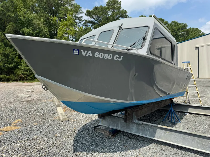 Slide: The Image of Raider 210 Explorer 2022 - 1