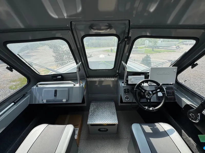 Slide: The Image of Raider 210 Explorer 2022 - 12