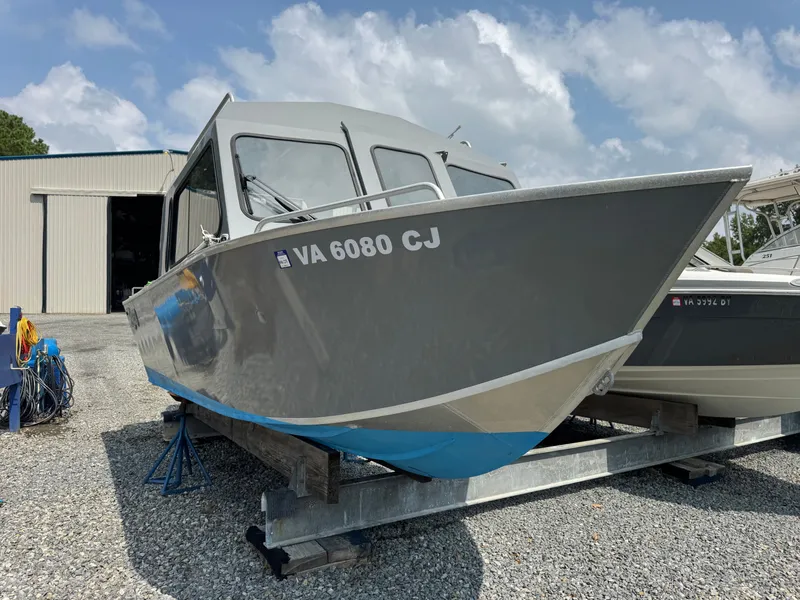 Slide: The Image of Raider 210 Explorer 2022 - 2