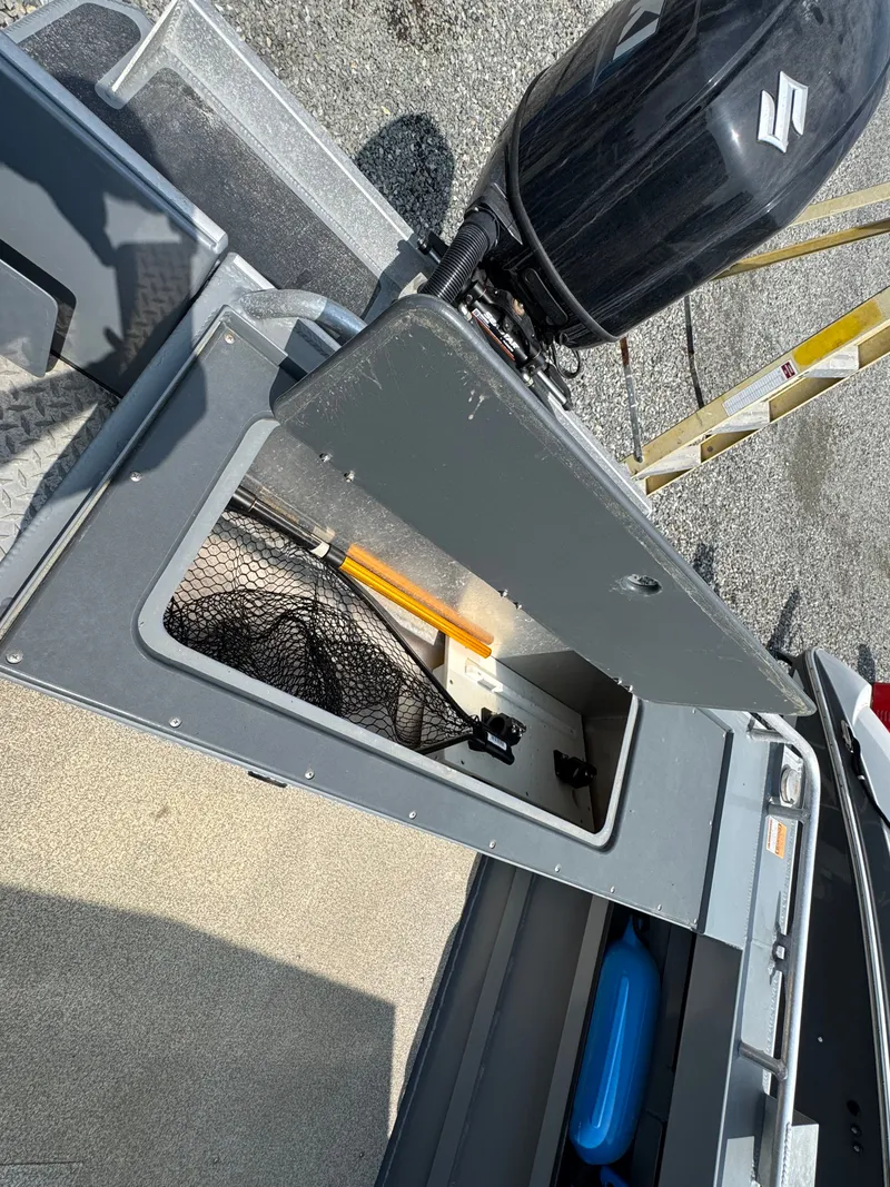 Slide: The Image of Raider 210 Explorer 2022 - 9