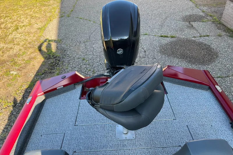 Slide: The Image of 2021 Tracker Pro Team 175 TXW Tournament Edition boat with motor and seating. - 13