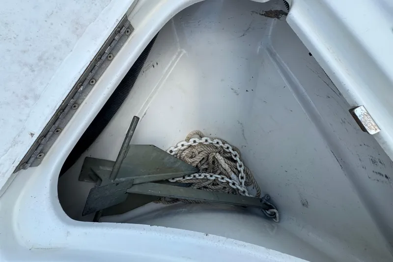 Slide: The Image of 2001 Formula 280 Bowrider with MerCruiser Alpha One outdrive, rear view. - 45