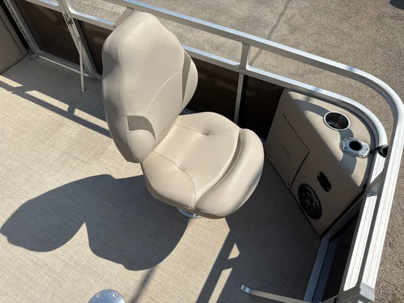 Slide: The Image of Avalon VEN 2080 QF 2022 - 14