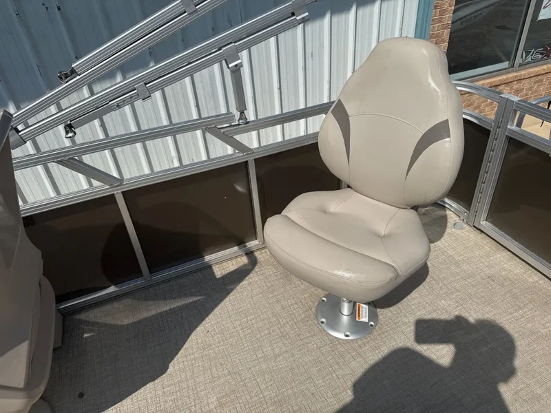 Slide: The Image of Avalon VEN 2080 QF 2022 - 20