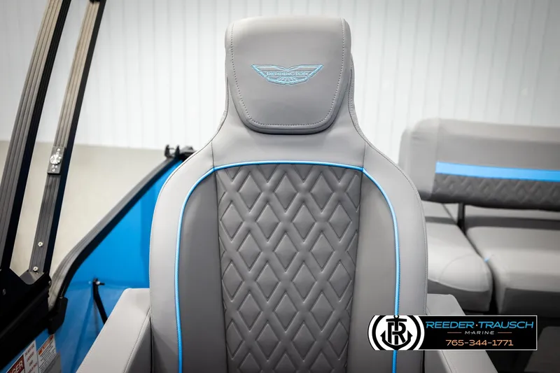 Slide: The Image of 2026 Bennington 22 MSBSE boat seat with diamond stitching and blue accents. - 39