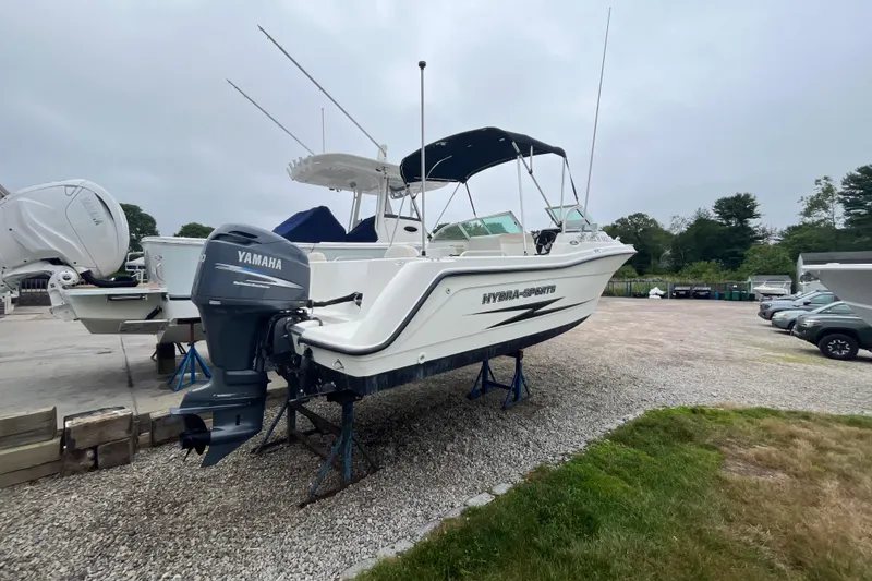 Slide: The Image of 2002 Hydra-Sports 202 DC boat with Yamaha outboard motor on display. - 2