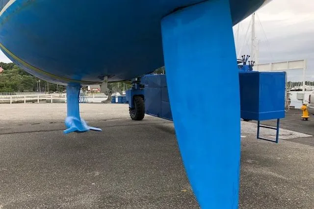 Slide: The Image of Underwater view of a 1999 Sweden Yachts 45 sailboat on a trailer. - 24