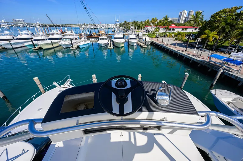 Slide: The Image of Viking 53 Convertible 1998 - 50