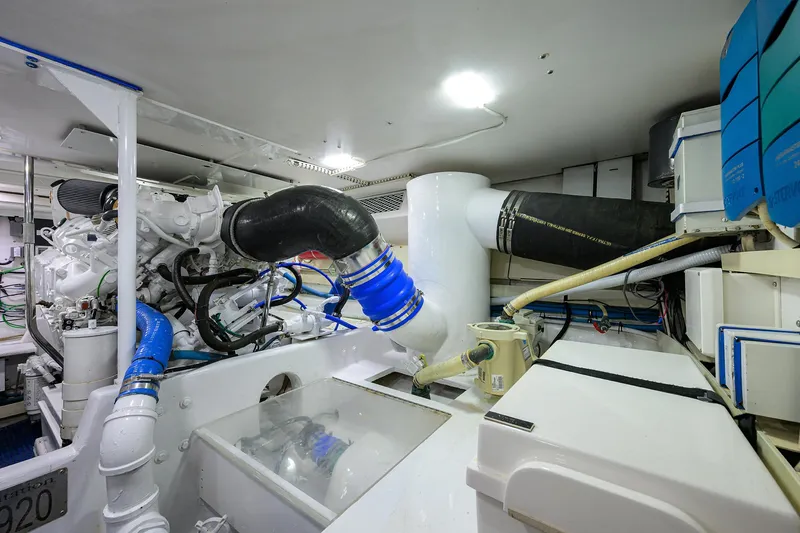 Slide: The Image of Viking 53 Convertible 1998 - 53