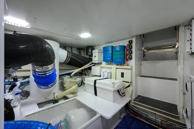 Slide: The Image of Viking 53 Convertible 1998 - 56