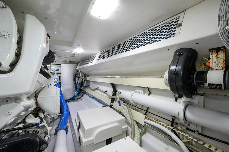 Slide: The Image of Viking 53 Convertible 1998 - 61