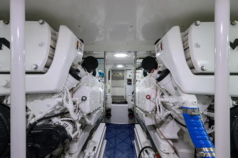 Slide: The Image of Viking 53 Convertible 1998 - 62