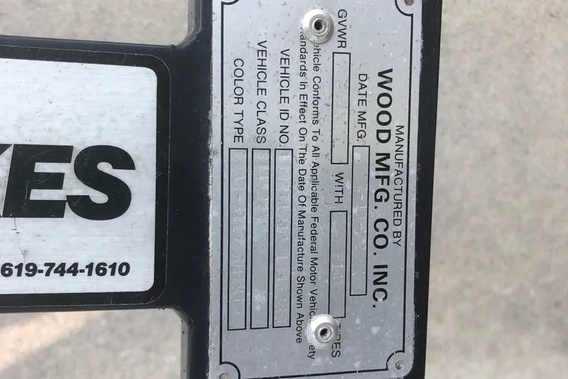 Slide: The Image of 1993 Ranger Comanche 482v identification plate by Wood MFG Co. Inc. - 18