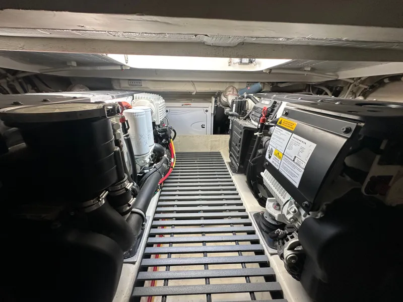 Slide: The Image of Tiara C39 Coupe 2020 - 36