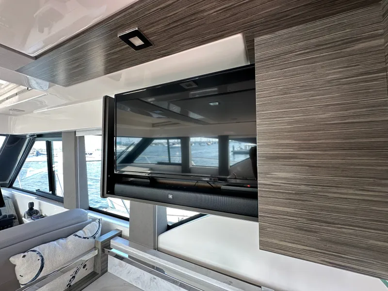 Slide: The Image of Tiara C39 Coupe 2020 - 7
