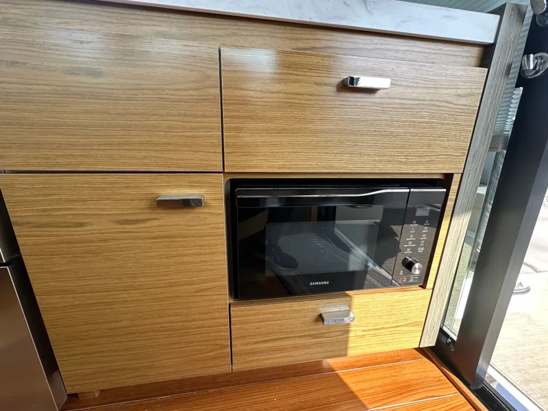 Slide: The Image of Tiara C39 Coupe 2020 - 9