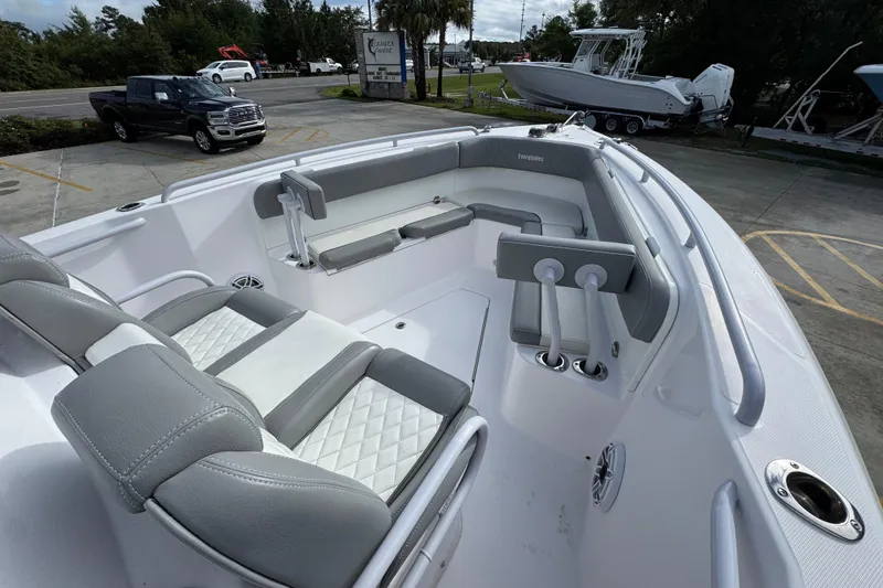 Slide: The Image of 2022 Everglades 295 Center Console boat with spacious seating and modern design. - 18