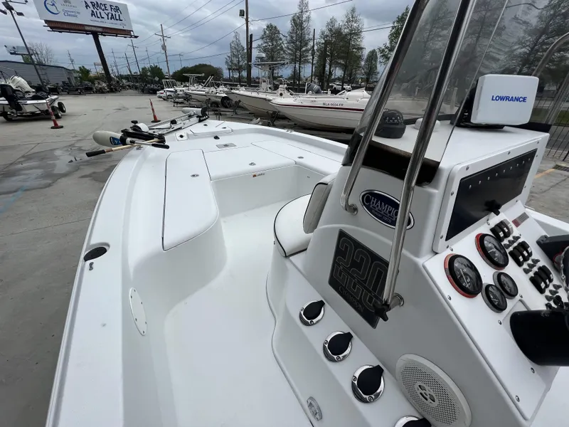 Slide: The Image of Champion 22 Bay 2007 - 11