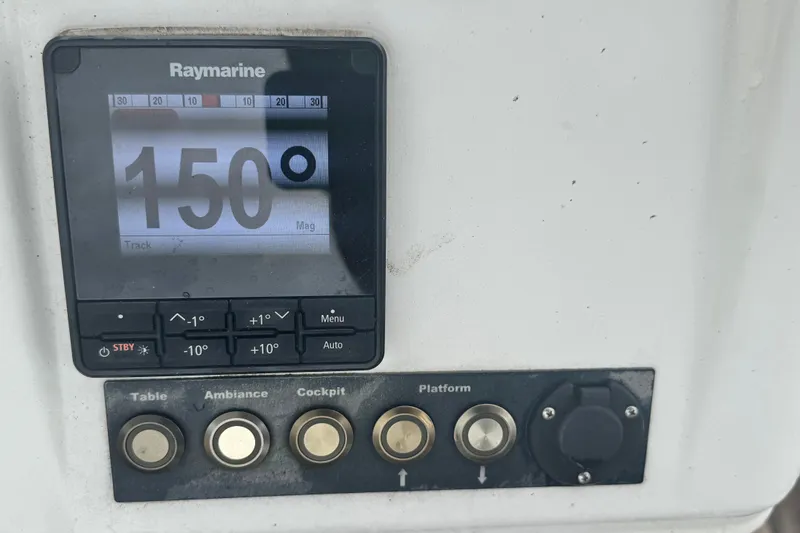Slide: The Image of Raymarine navigation display on 2020 Jeanneau Sun Odyssey 410 sailboat, showing 150 degrees. - 29