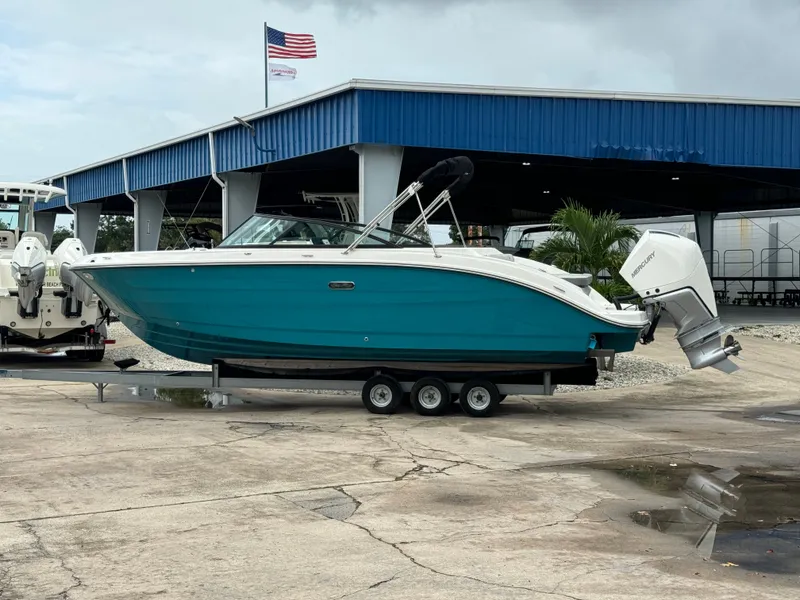 Slide: The Image of Sea Ray SDX 250 Outboard 2026 - 17