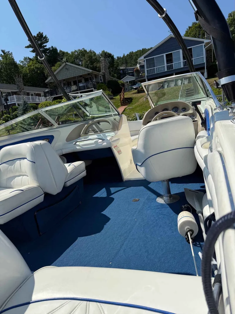 Slide: The Image of Sea Ray 210 Bow Rider 1997 - 14