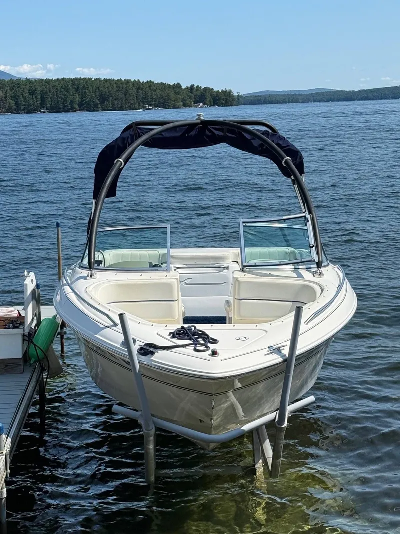 Slide: The Image of Sea Ray 210 Bow Rider 1997 - 2