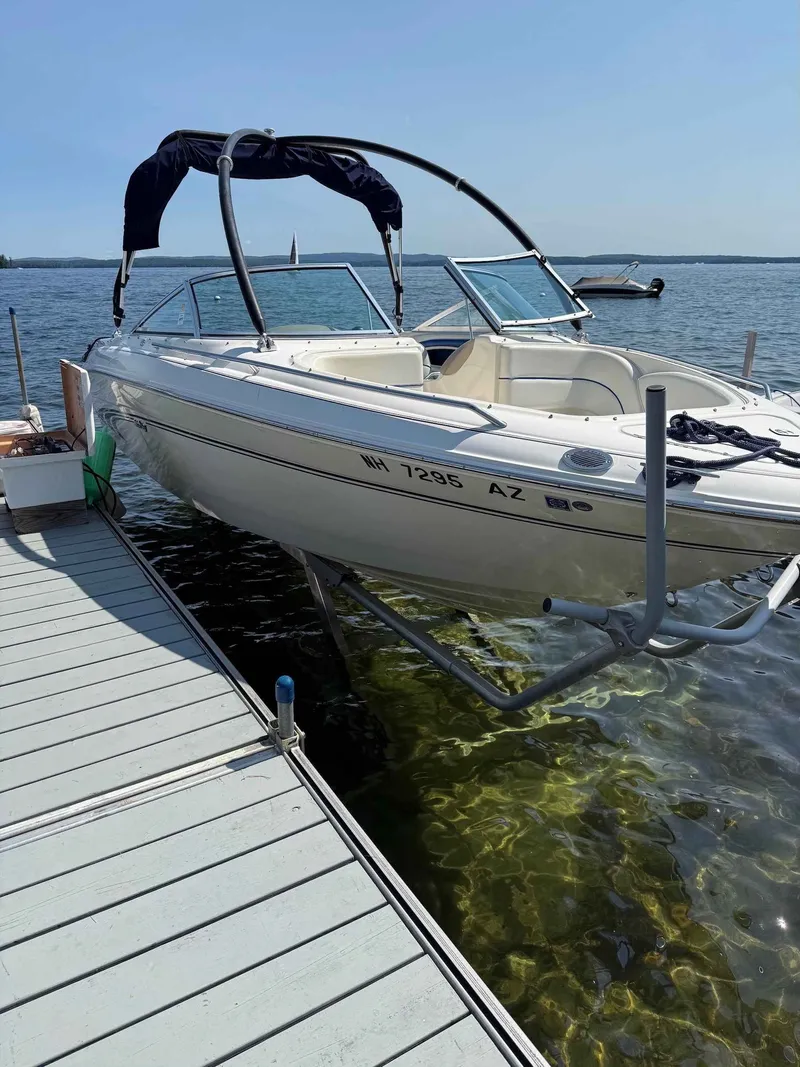 Slide: The Image of Sea Ray 210 Bow Rider 1997 - 5