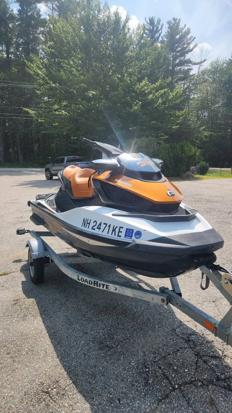 Slide: The Image of Sea-Doo GTX S 155 2014 - 1