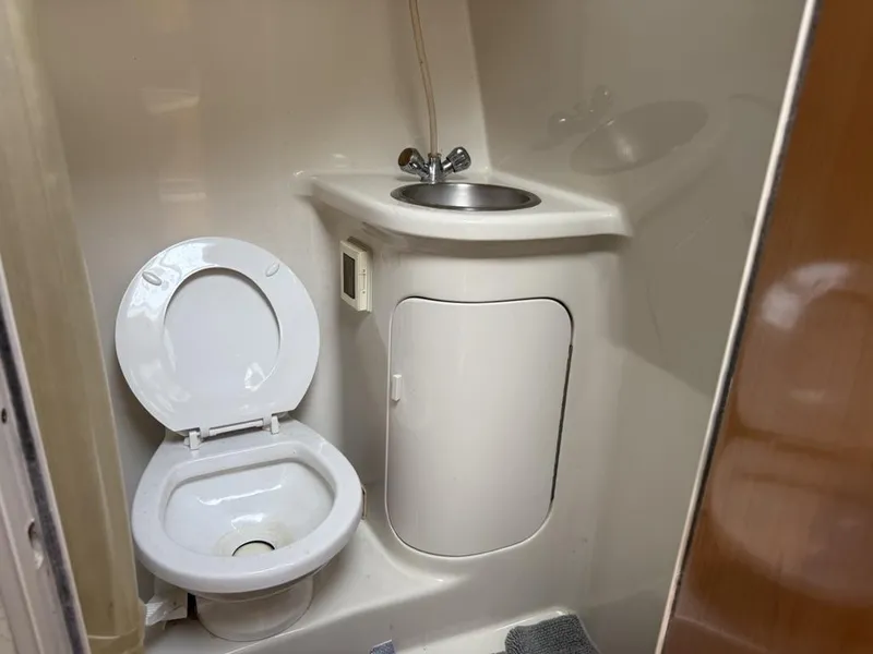 Slide: The Image of Regal Commodore 2765 2001 - 11