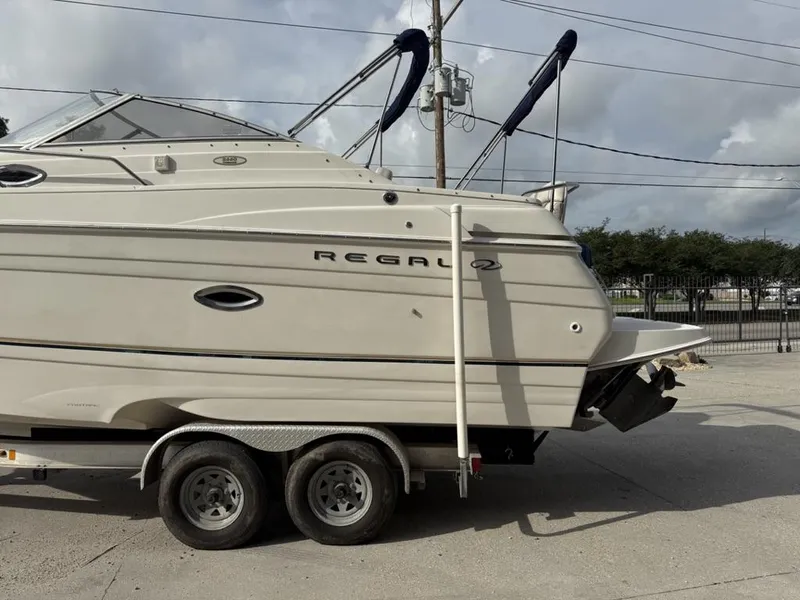 Slide: The Image of Regal Commodore 2765 2001 - 4