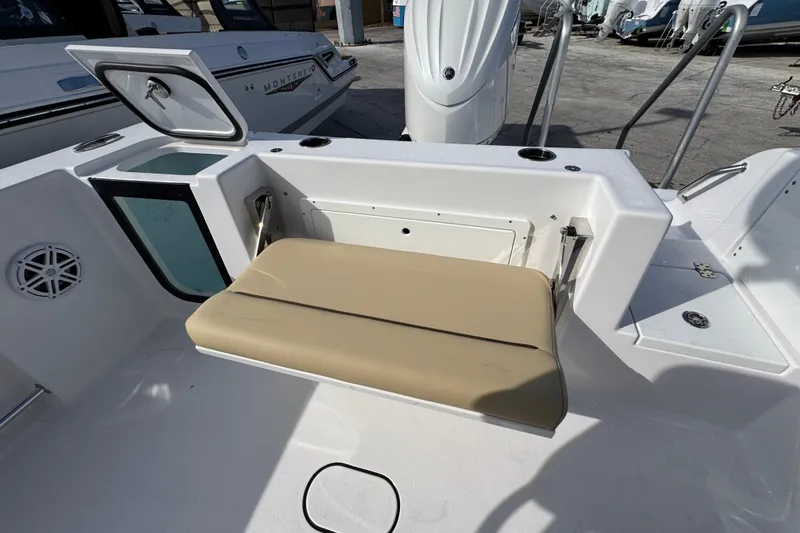 Slide: The Image of Sportsman Open 232 cockpit and leaning post - 3