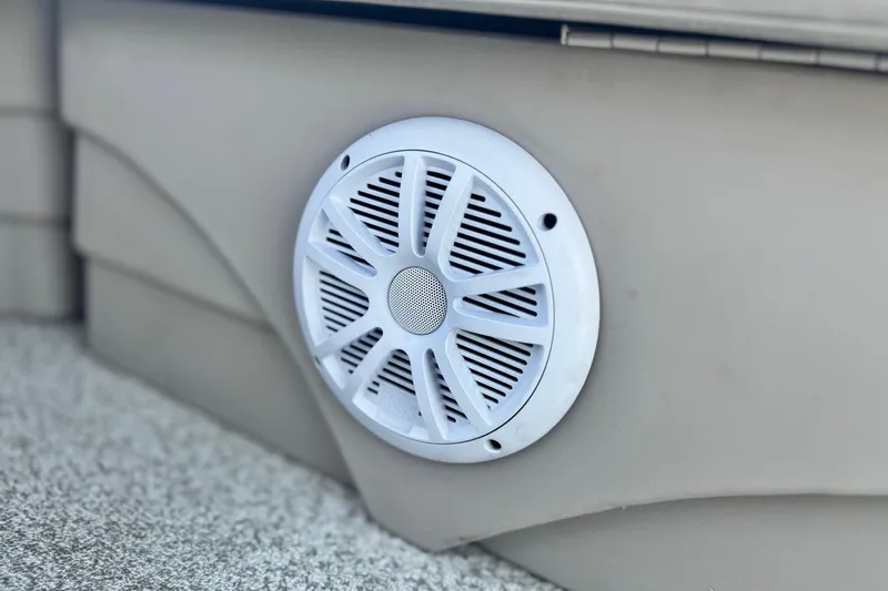 Slide: The Image of White speaker on 2019 Bennington 188 SV boat interior panel. - 20