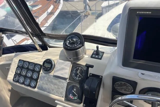 Slide: The Image of UH Alternative Aspect - 9