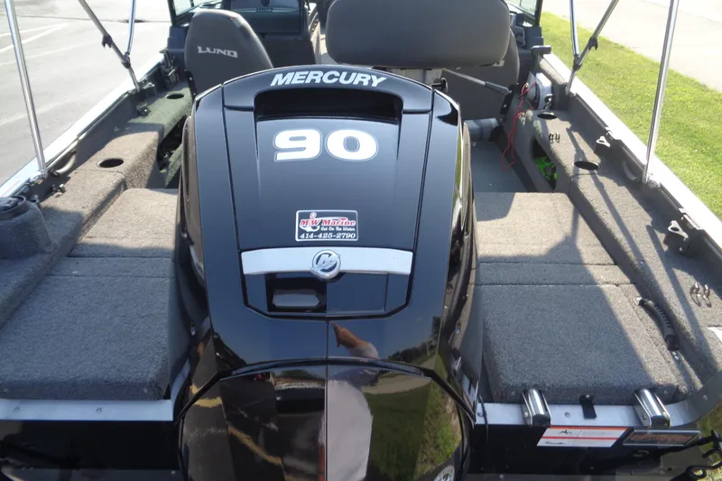 Slide: The Image of 2022 Lund 1675 Adventure Sport boat with Mercury 90 engine, interior view. - 14