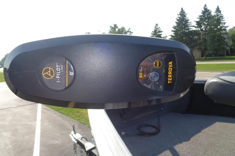 Slide: The Image of 2022 Lund 1675 Adventure Sport with i-Pilot Link GPS system, Terrova motor. - 18