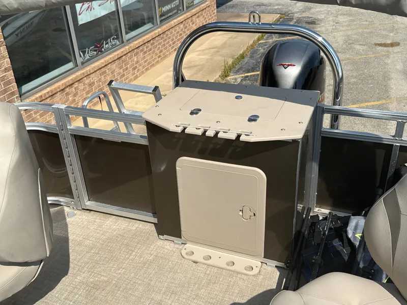 Slide: The Image of Avalon VEN 2080 QF 2022 - 18