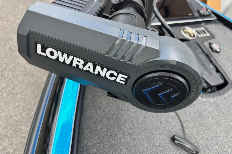Slide: The Image of Lowrance equipment on 2022 Ranger Z520R Ranger Cup boat, close-up view. - 5