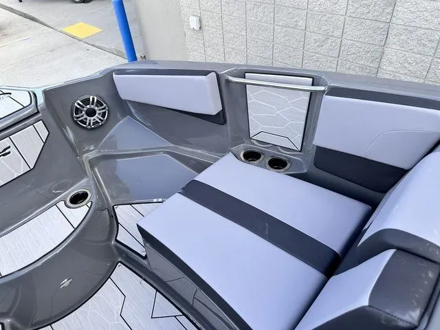 Slide: The Image of Yamaha 222XD 2025 - 23