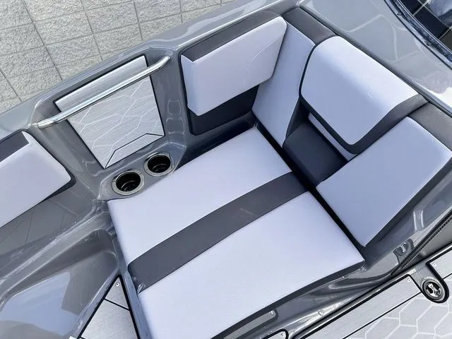 Slide: The Image of Yamaha 222XD 2025 - 25