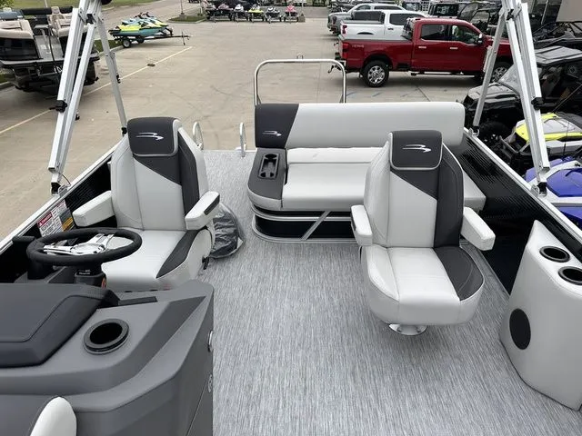 Slide: The Image of Bennington 22 SSB Swingback SPS Tri-Toon Pontoon 2025 - 13