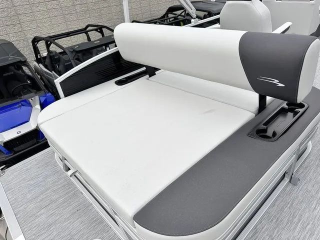 Slide: The Image of Bennington 22 SSB Swingback SPS Tri-Toon Pontoon 2025 - 16