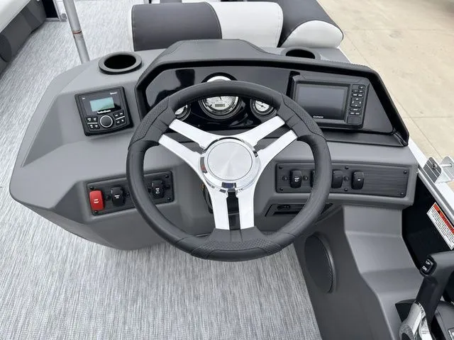 Slide: The Image of Bennington 22 SSB Swingback SPS Tri-Toon Pontoon 2025 - 19